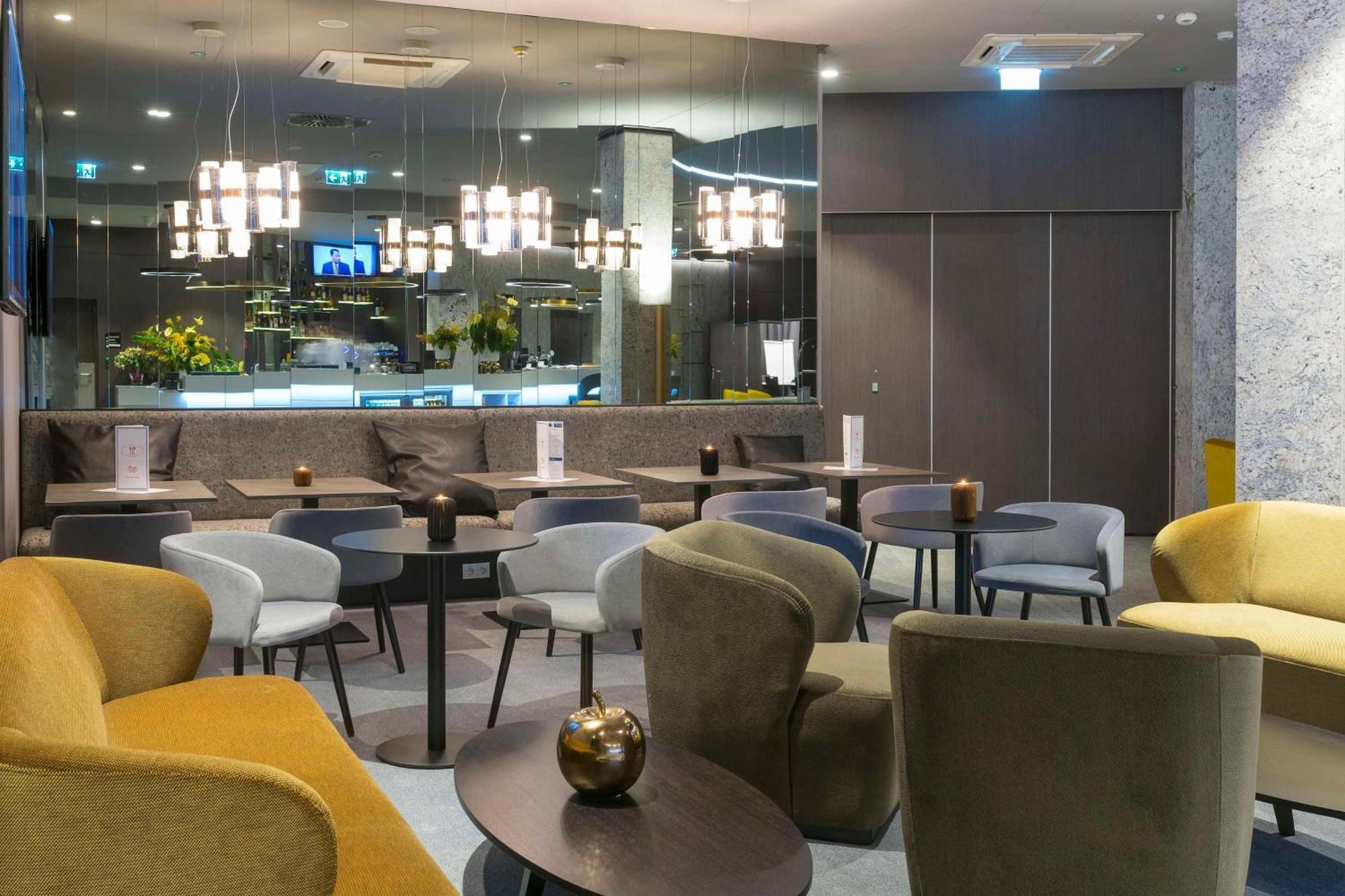 Hampton By Hilton Old Town Posen